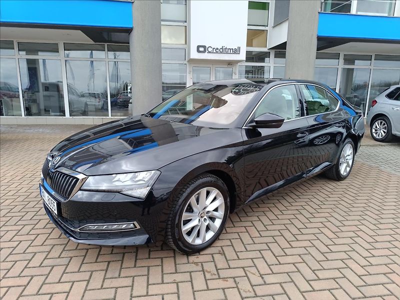 Škoda Superb 2,0 TDi DSG Style - fotka 19 z 19