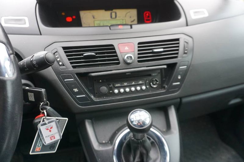 Citroën C4 Picasso (2009) 1,6  HDI - fotka 32 z 39