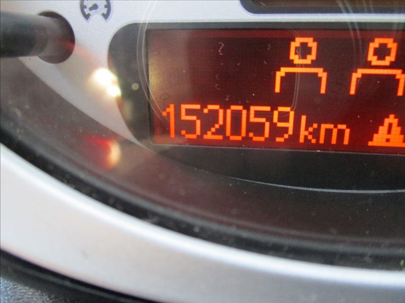 Mini Cooper S 1,6 i, aut. klima,Cebia,128kW - fotka 14 z 32