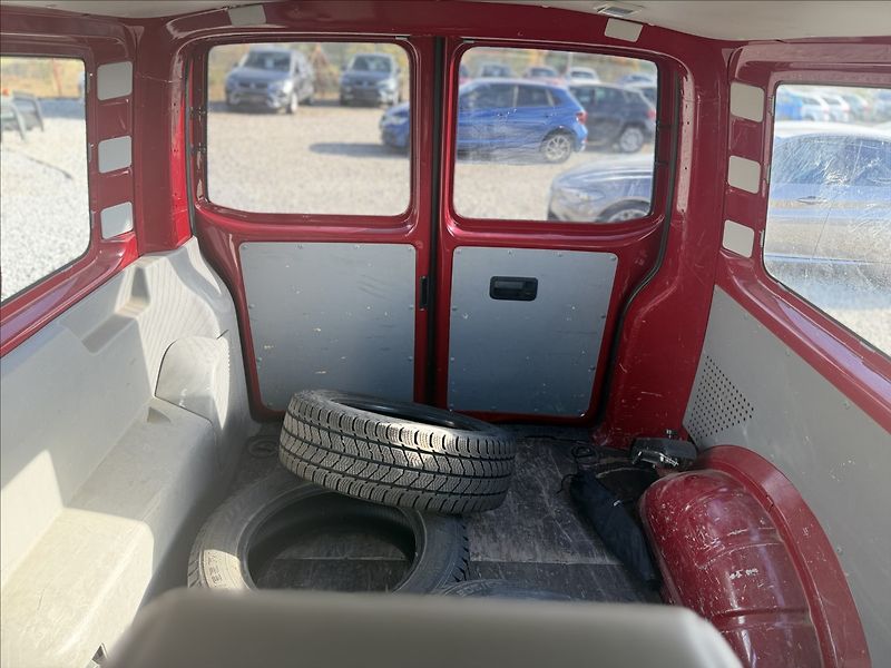 Volkswagen Transporter 2,0 TDI 103kW KLIMA 6KVALT DPH - fotka 17 z 24