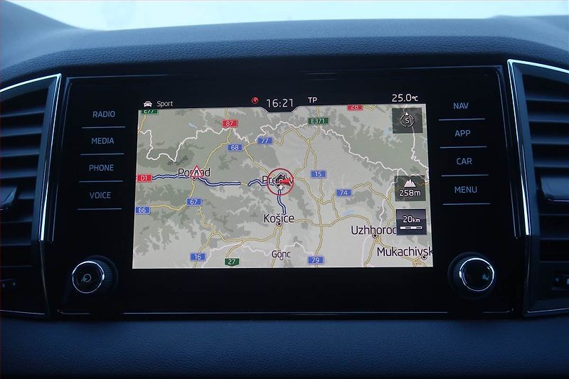 Škoda Karoq (2018) 2.0 TDI, 4X4, Automat, Kůže - fotka 16 z 26