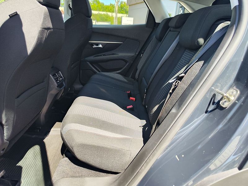 Peugeot 3008 1.6 HDI/88kW Active - fotka 12 z 32
