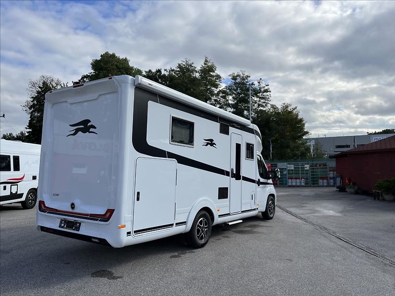 Laika Ecovip 2,2 L 3412DS MJTD - fotka 3 z 13