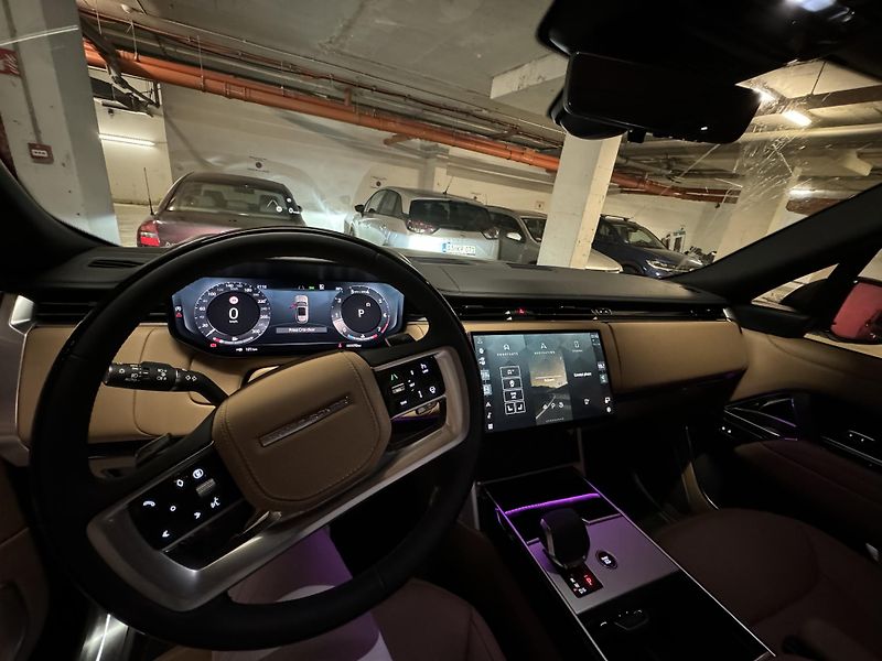 (2024) Range Rover LWB Autobiography  - fotka 10 z 14