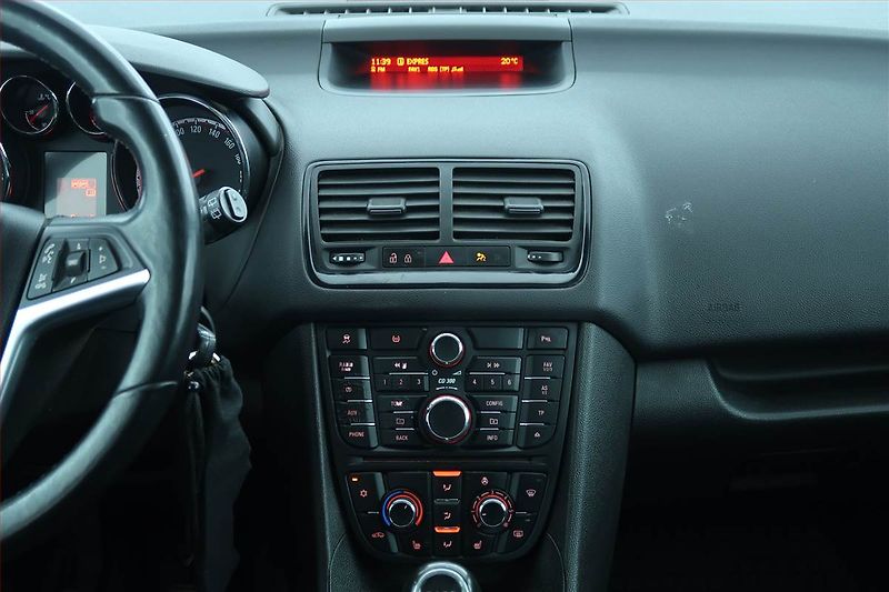 Opel Meriva (2011) 1.4 i, Serv.kniha, po STK - fotka 12 z 20
