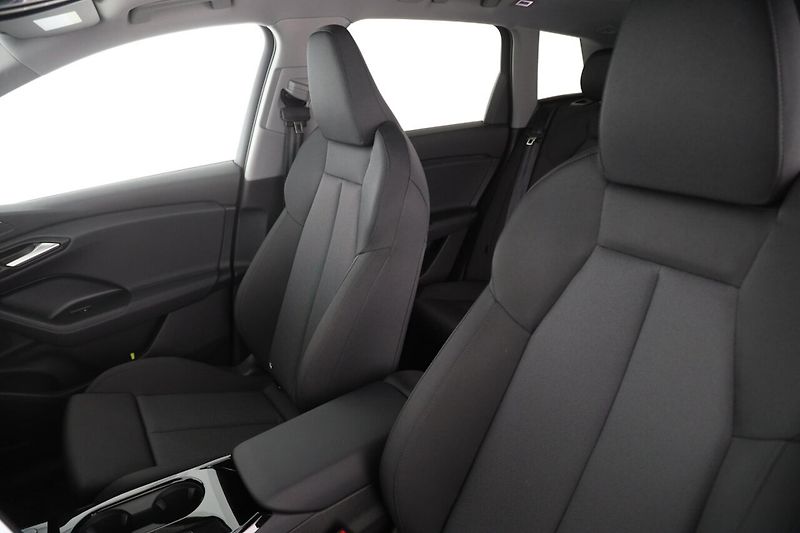Audi Q6 e-tron perf. S-Line B&O Vzduch HuD Pa - fotka 10 z 13