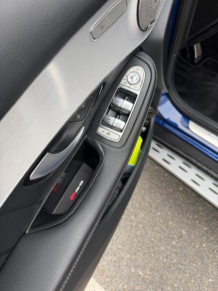 Mercedes-Benz GLC (2021) 300 de 4 matic - fotka 20 z 31