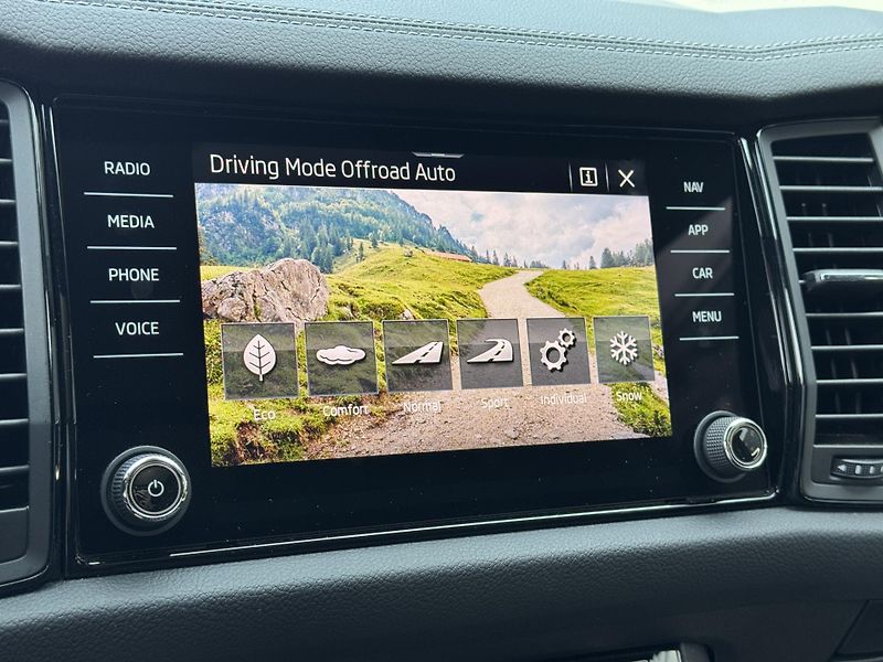 Škoda Kodiaq (2022) 2.0TSi DSG Sportline 4X4, DPH  - fotka 37 z 48