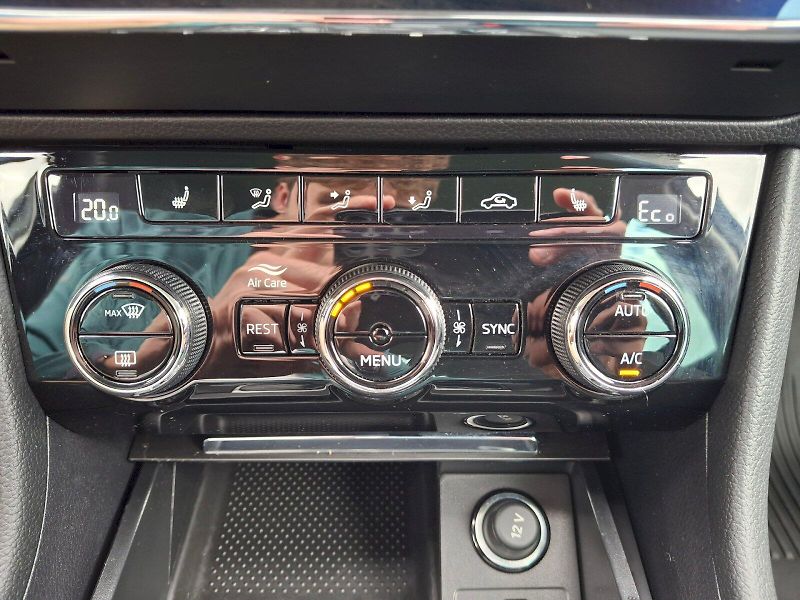 Škoda Superb (2024) Combi iV Style Plus Top 1,4TSi - fotka 27 z 34