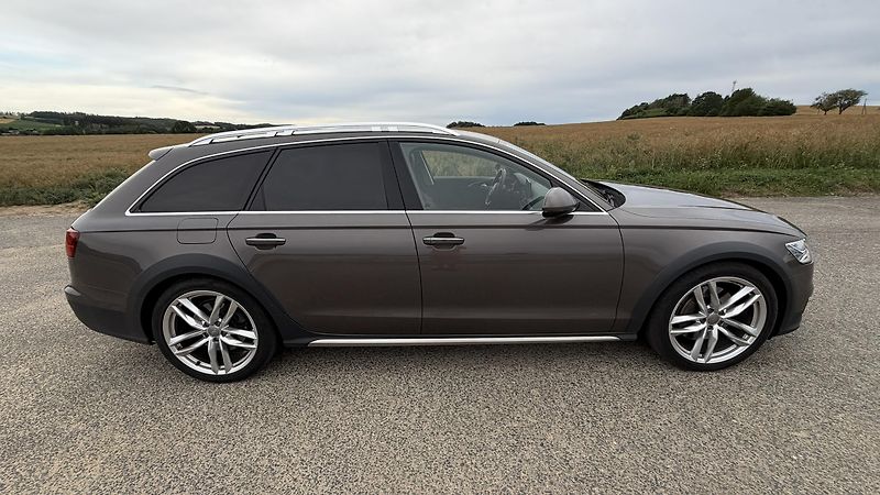 Audi A6 Allroad (2017) biturbo - fotka 7 z 18