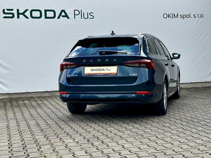 Škoda Octavia (2022) 1.0 TSI e-TEC 81kW DSG Style C - fotka 2 z 26