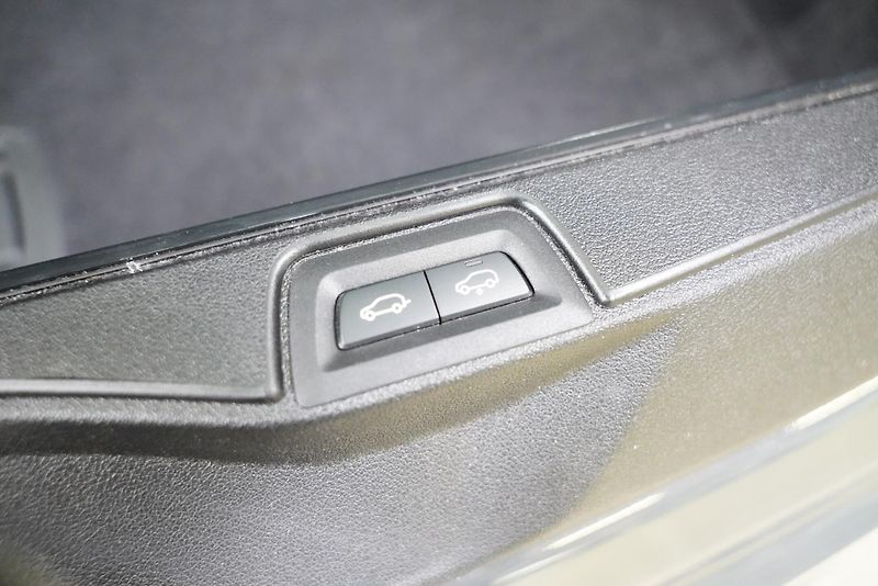 BMW X5 - fotka 28 z 30