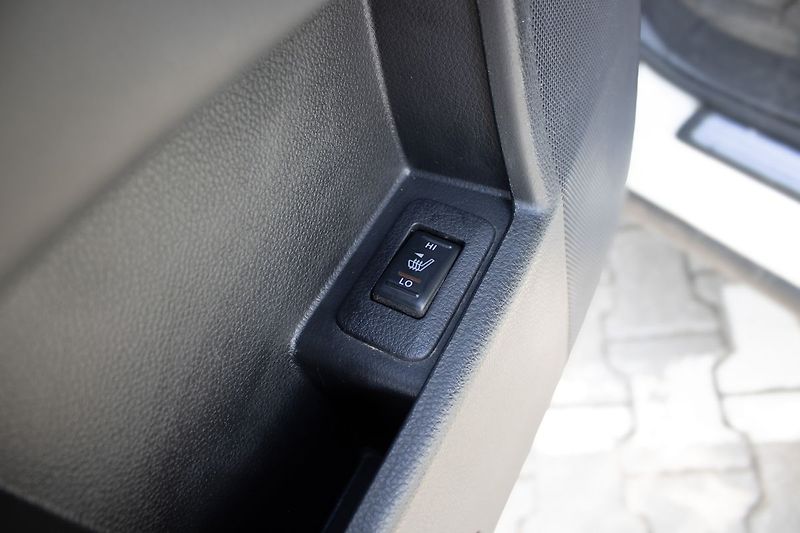 Nissan Murano Bez investic, servisované. - fotka 41 z 47
