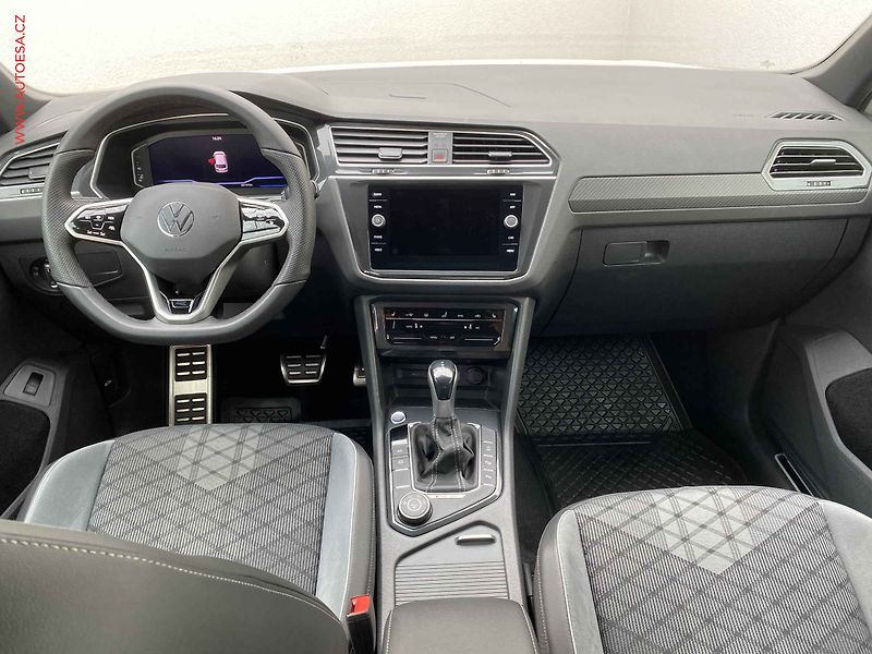 Volkswagen Tiguan (2021) 2.0 TSI 4x4, R-Line - fotka 8 z 25