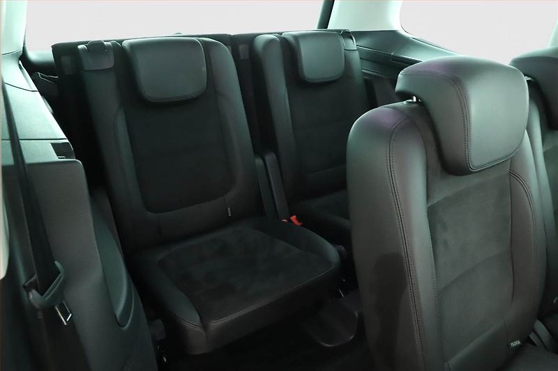 Volkswagen Sharan (2019) 2.0 TDI - fotka 14 z 23