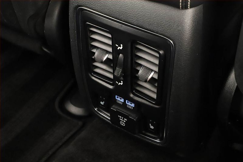 Dodge Durango (2017) 5.7 V8 Hemi - fotka 16 z 20