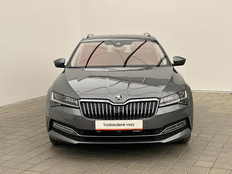 Škoda Superb 2.0 TDI L & K - fotka 4 z 35