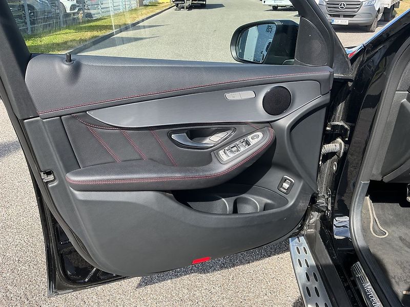 Mercedes-Benz GLC 220 d AMG 4MATIC kupé - fotka 15 z 28