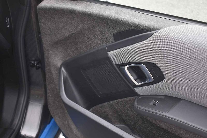 Otestovali jsme jeden z prvních elektromobilů na trhu.