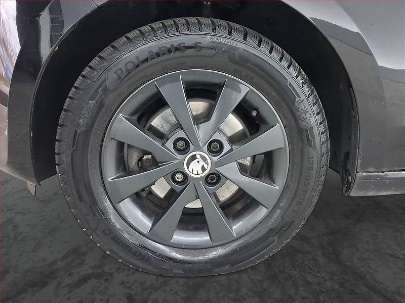Škoda Citigo (2012) 1.0 MPI, Automat - fotka 15 z 18
