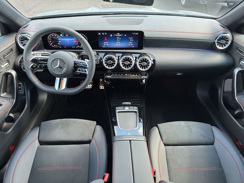 Mercedes-Benz CLA 200 d Shooting Brake AMG - fotka 16 z 26