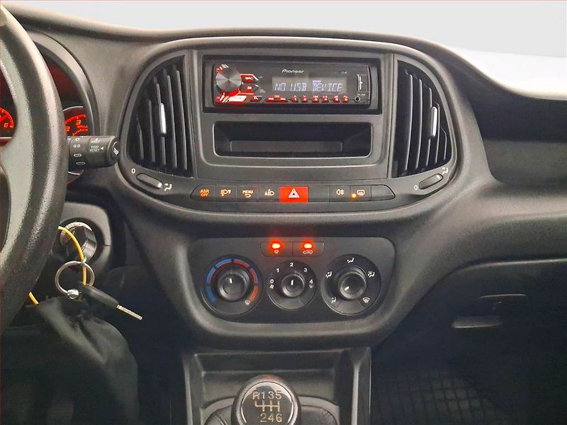 Fiat Dobló (2017) Maxi 1.6 MultiJet, 5Míst, ČR - fotka 12 z 17