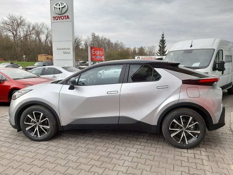 Toyota C-HR Style 1,8 Hybrid - fotka 2 z 3