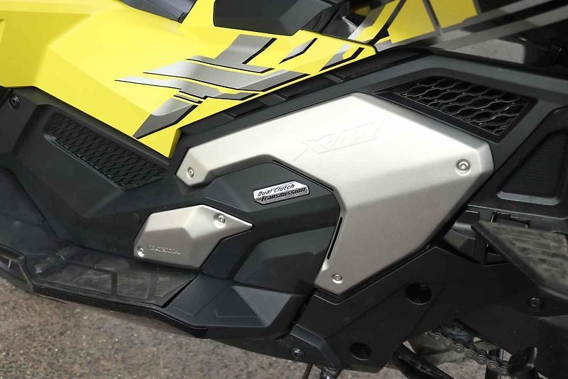 S kombinací skútru a endura přišla Honda už téměř před deseti lety a odvaha se jí vyplatila - o X-ADV je velký zájem.