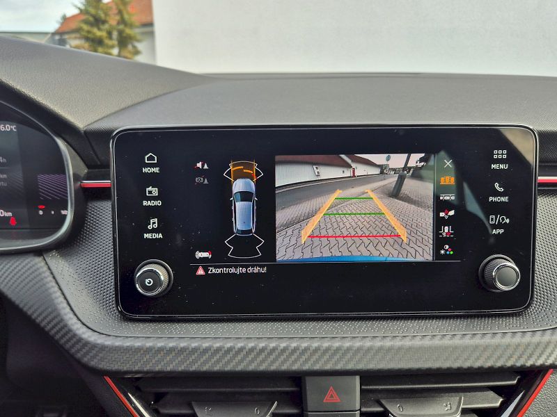 Škoda Scala (2025) Monte Carlo 1.0TSi 85kW 6°manu - fotka 24 z 30
