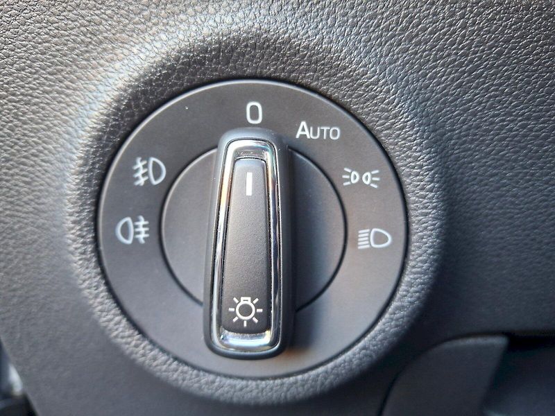 Škoda Karoq (2020) Style DSG 1,5TSi 110kW - fotka 31 z 35