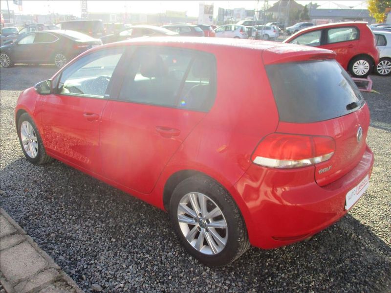 Volkswagen Golf 1,2 TSI, 77kW,servis,aut.klima - fotka 7 z 33