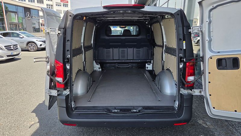 Mercedes-Benz Vito 116 CDI/L, kamera, senzory - fotka 16 z 17