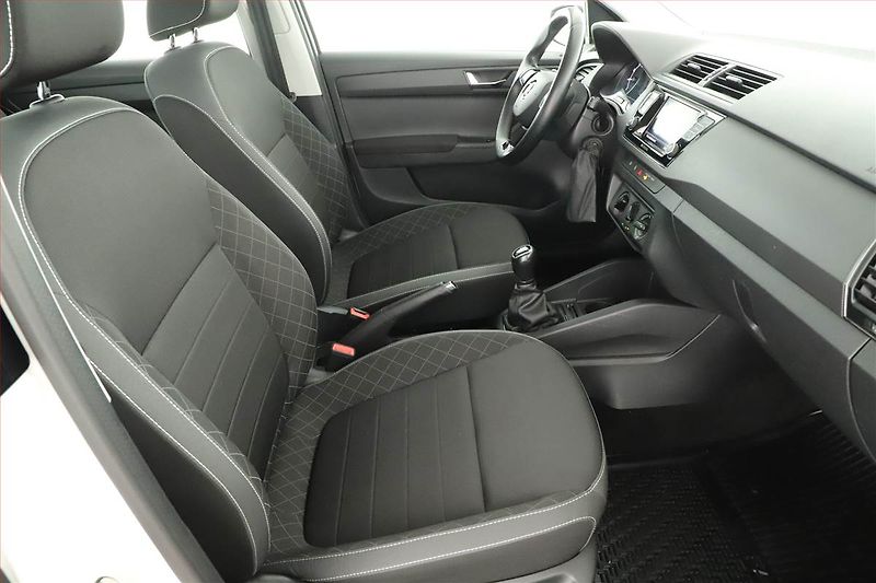 Škoda Fabia (2021) Ambition 1.0 TSI, ČR,1.maj - fotka 7 z 17