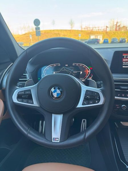 BMW X3 (2024) xDrive20d M paket + tažné - fotka 19 z 34