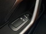 Peugeot 2008 (2019) 1.2 PureTech, ČR,1.maj - náhled 15