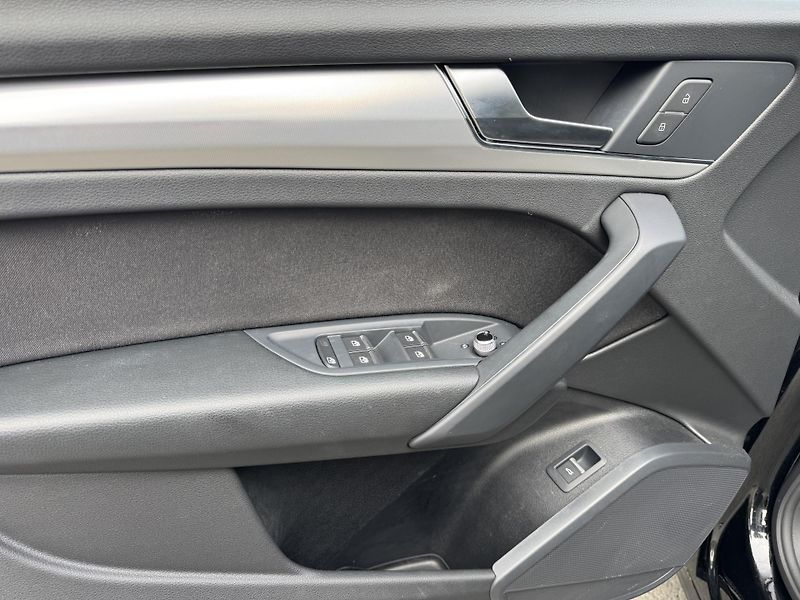 Audi Q5 40TFSi SportBack 1.majitel ČR - fotka 12 z 30