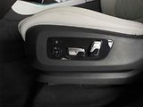 BMW X5 (2025) M60i - náhled 14