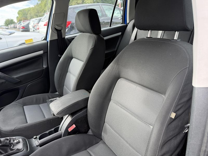 Škoda Octavia 1.6i - fotka 14 z 20