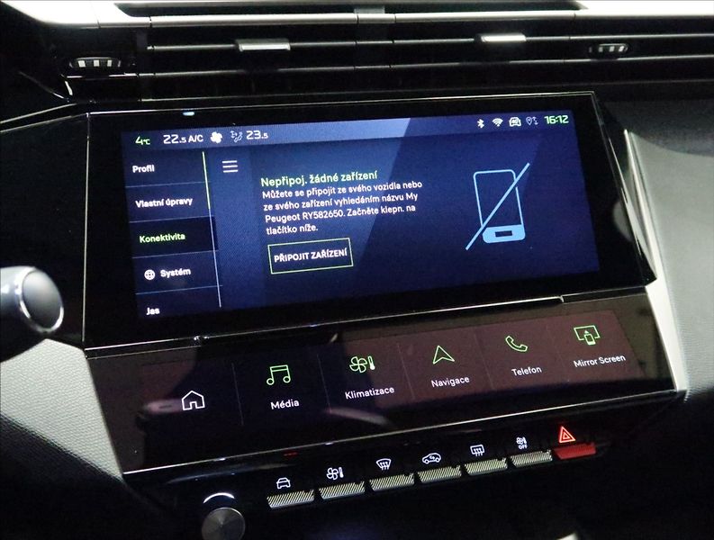 Peugeot 308 1,2 PT ALLURE NAVI KAMERA ČR - fotka 24 z 46