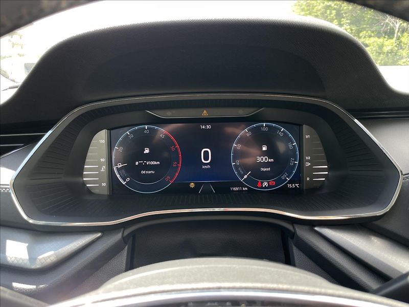 Škoda Octavia 2,0 TDI Combi Ambition Plus - fotka 9 z 21
