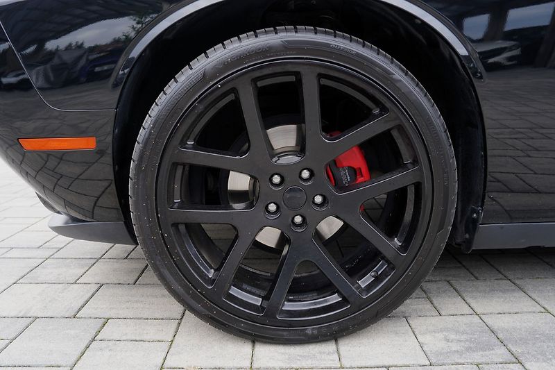 Dodge Challenger 3.6 V6 SXT Plus/kůže/automat - fotka 13 z 35