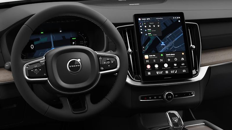 Volvo XC90 (2026) T8 AWD RECHARGE DARK PLUS 7m - fotka 5 z 11