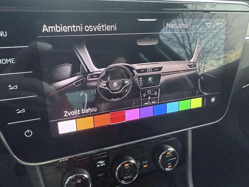 Škoda Superb (2023) 2,0tdi 147kw L&K 4x4 DSG - fotka 74 z 80