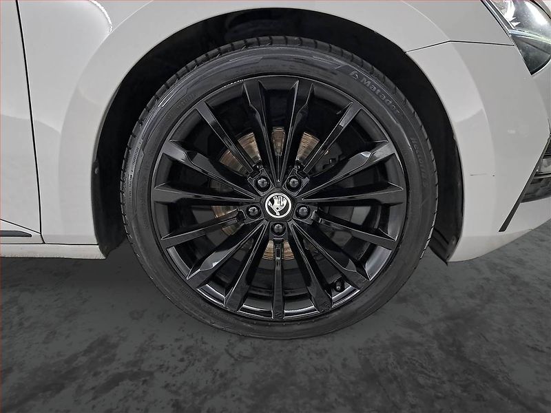 Škoda Superb (2020) Sportline 2.0 TDI - fotka 15 z 19