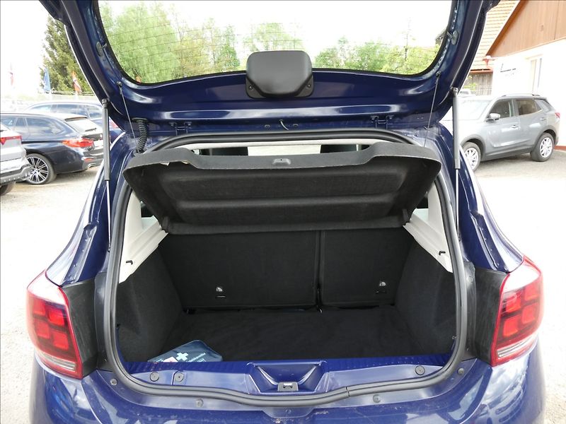 Dacia Sandero 1,0 SCe 54kW serviska, ČR - fotka 17 z 40