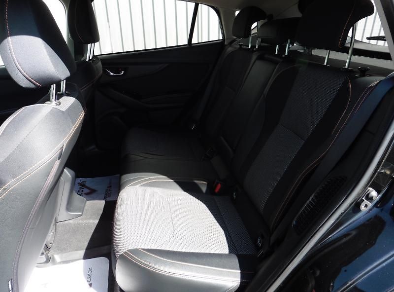 Subaru XV 2.0 Exclusive AWD A/T, EyeSigh - fotka 10 z 18