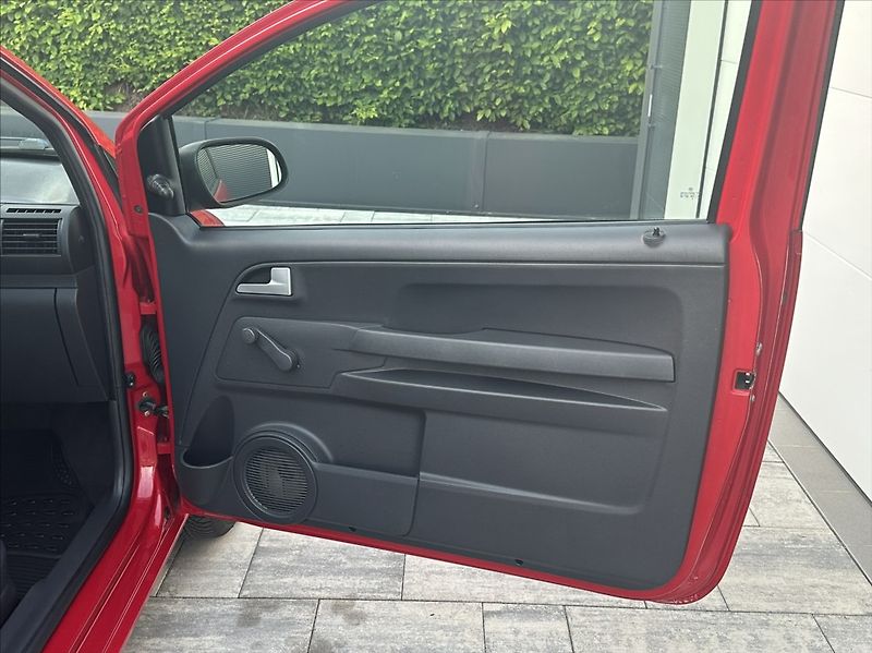 Volkswagen Fox 1,2 HTP 54PS  Refresh - fotka 17 z 42