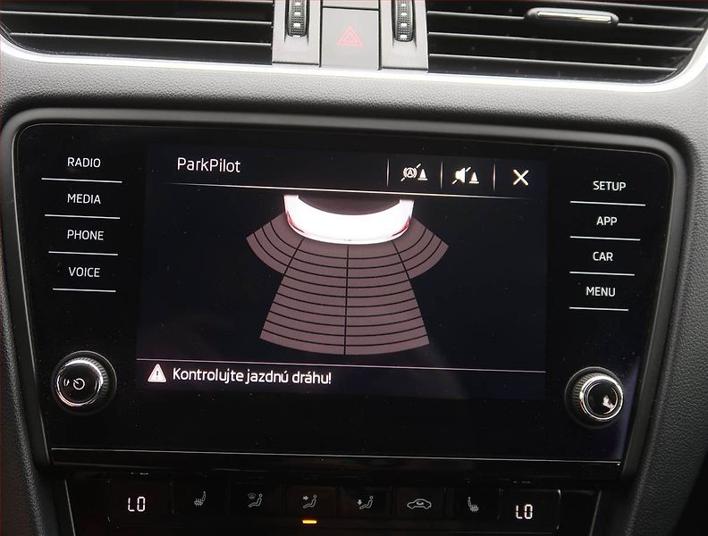 Škoda Octavia (2017) 1.6 TDI, Serv.kniha, Tempomat - fotka 18 z 18