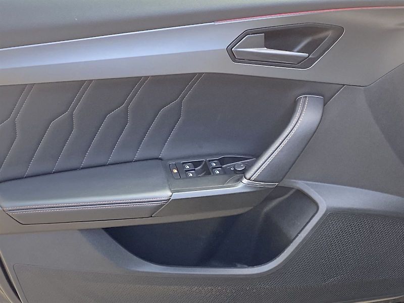 Cupra Formentor (2024) 1.5 TSI DSG - fotka 21 z 44