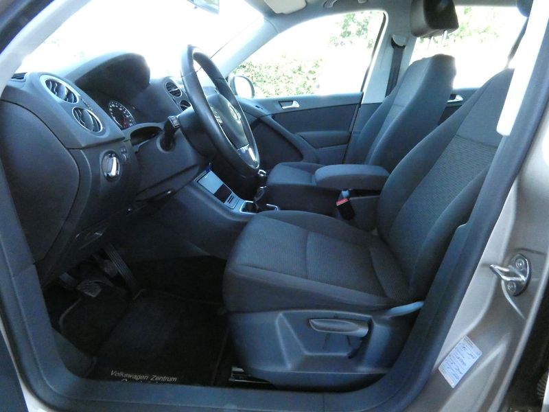 Volkswagen Tiguan (2014) 2,0 TDI BMT 103KW - fotka 19 z 29